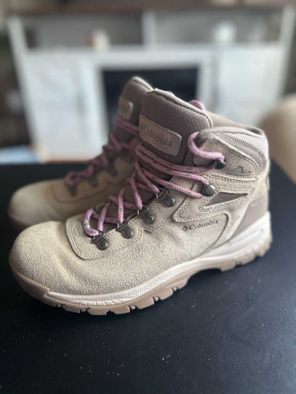 Columbia Newton Ridge Hiking Boots in dark stone